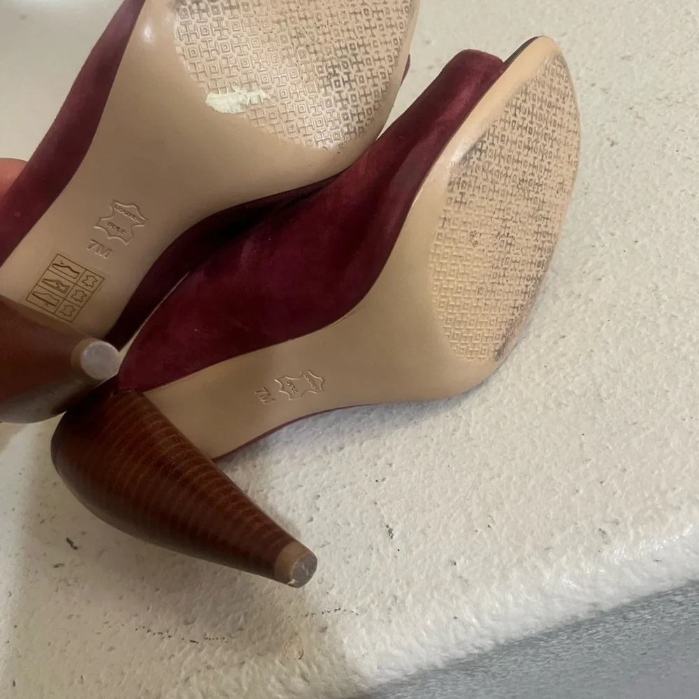 Tory Burch Maroon‎ Red Ellis Suede Thick Heeled Mules Sandals Open Toes Size 7